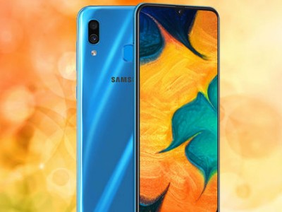 Samsung Galaxy A40:  -   