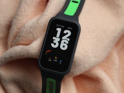     .  Xiaomi Smart Band 9 Active   