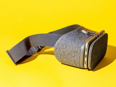  Google        Daydream VR