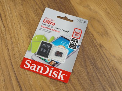  SanDisk Ultra UHS-I 200 GB:    