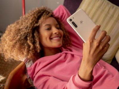  Motorola Moto G8:   ,  Snapdragon   