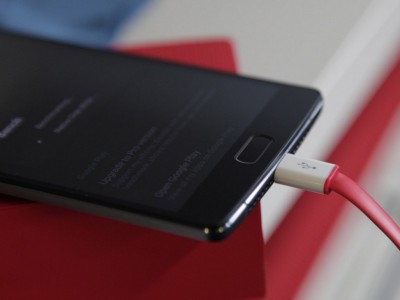 OnePlus      Dash Charge  