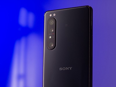  Sony Xperia 1 II:  