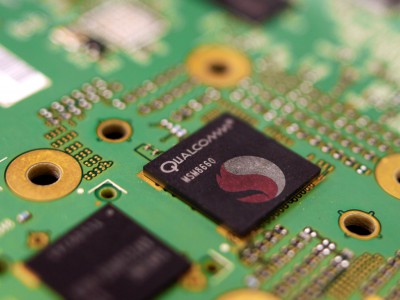 Qualcomm Snapdragon 808  810 -      