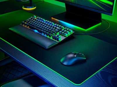 Razer Viper V2 Pro:       $150