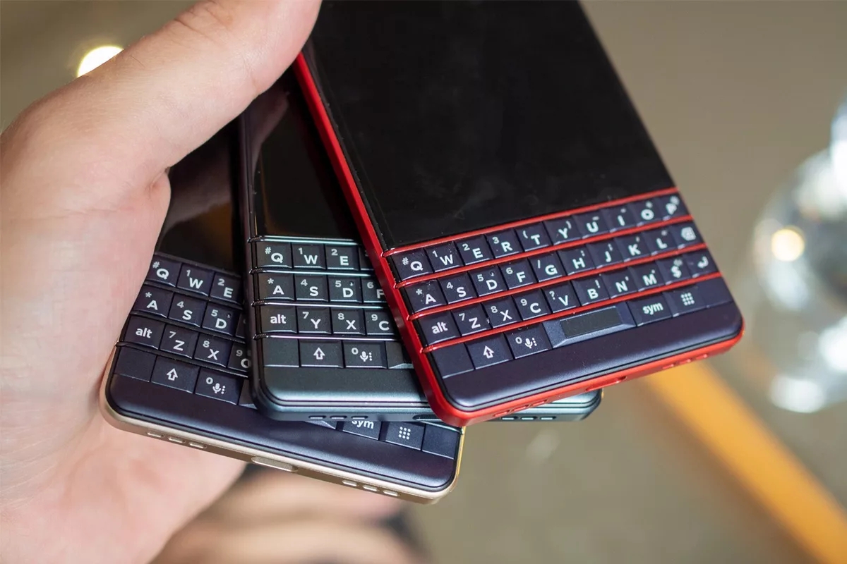 BlackBerry разделяется надвое. Чем занимается некогда знаменитая компания?  - 4PDA