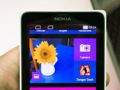 Nokia X      