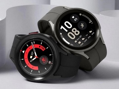 Samsung Galaxy Watch5 Pro:   Google,     3  