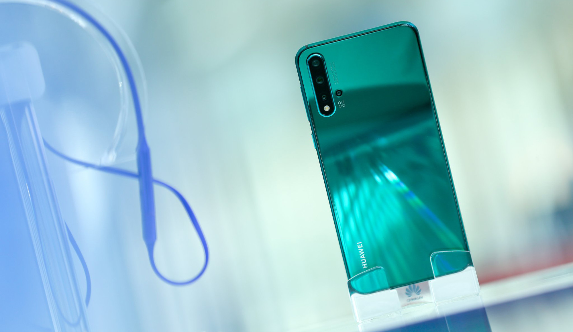 Huawei nova 5: четыре камеры, 7-нм процессор и ёмкий аккумулятор - 4PDA