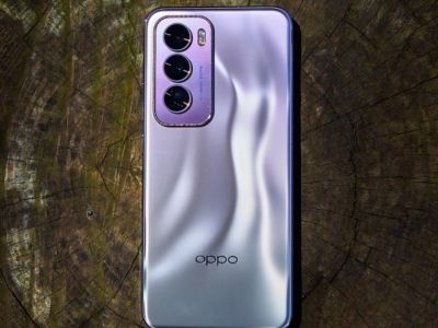    OPPO Reno12   