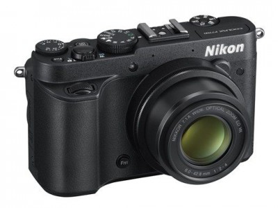 Nikon COOLPIX P7700:     