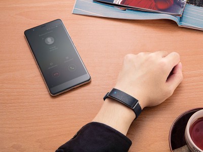   Huawei: ,    Xiaomi Mi Band