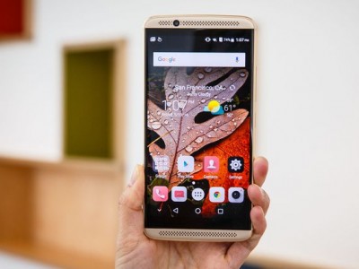 ZTE Axon 7   Android 7.0 Nougat    