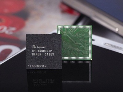 SK Hynix     8   