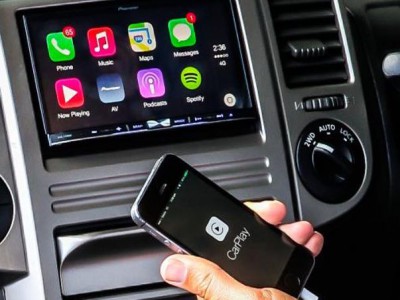 Apple CarPlay   