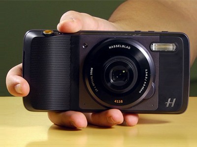  Motorola + Hasselblad True Zoom:    25  250 