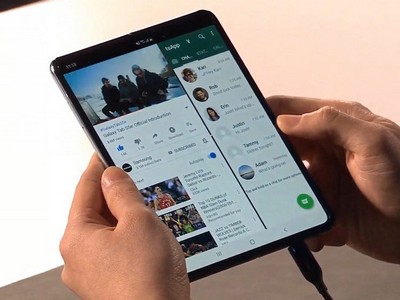 : Samsung Galaxy Fold      