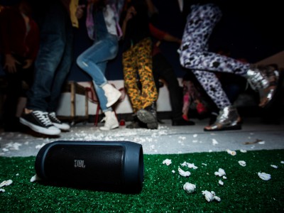 JBL Charge 2 -      Harman 