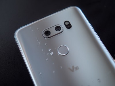 LG V30:       