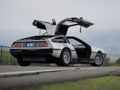  DeLorean DMC-E        []