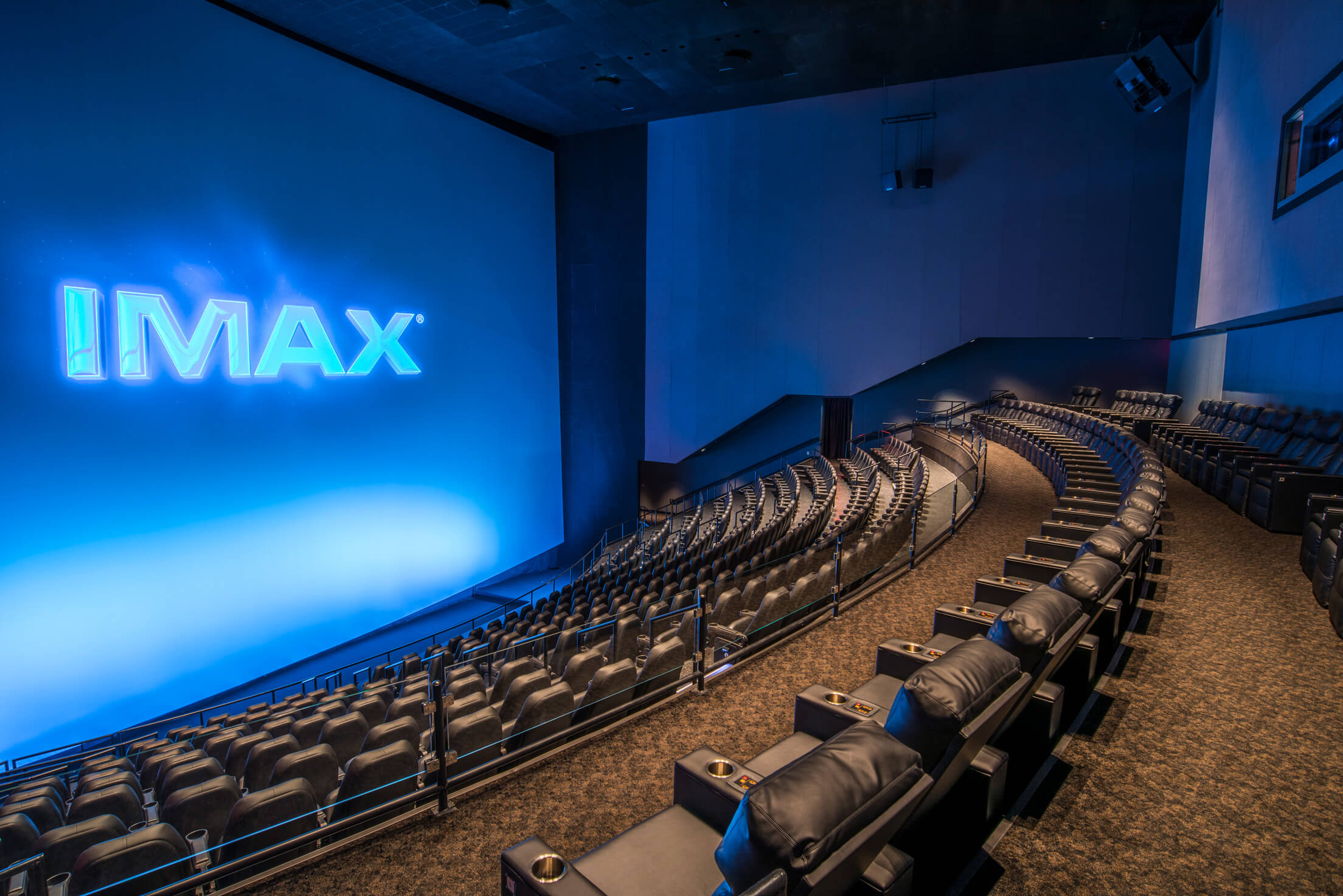 В России появится свой аналог IMAX. Кино в новом формате уже готово - 4PDA