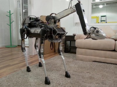 Boston Dynamics  - SpotMini 