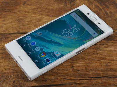  Sony Xperia X  Xperia X Compact   Android 7.0