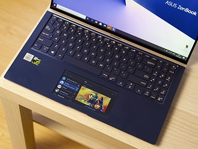  ASUS ZenBook 15:     