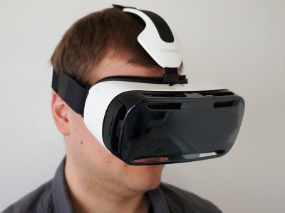  Samsung Gear VR:     