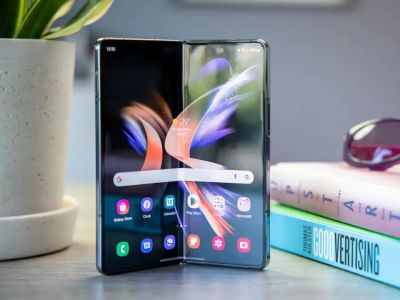 : Samsung       Galaxy Fold6