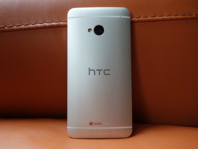 Android L   HTC One (M7)