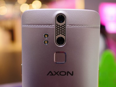 ZTE Axon Elite       