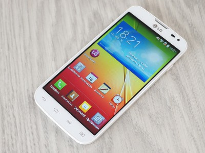  LG L90: knock-knock, 