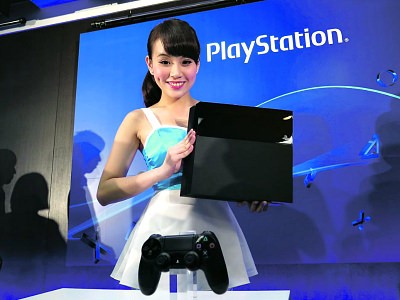     PlayStation 4