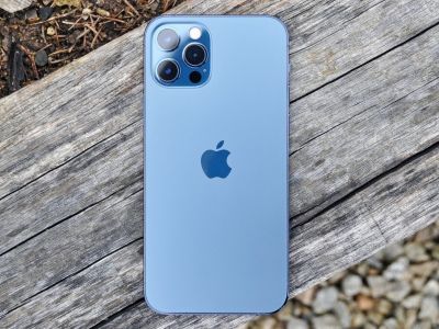 iPhone 13 Pro  Google Pixel 5     []