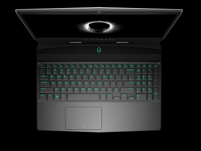 Alienware m15       