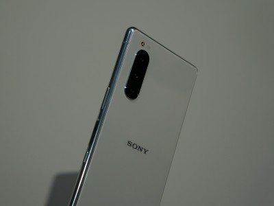 Sony Xperia 5      