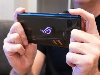 ASUS ROG Phone 2     Snapdragon 855 Plus