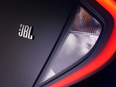 Toyota  JBL   