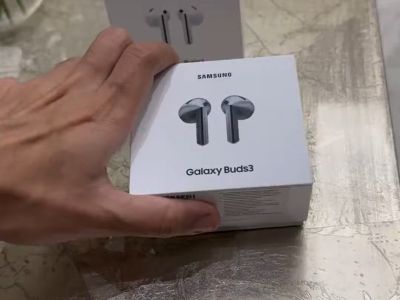 Samsung Galaxy Buds 3       