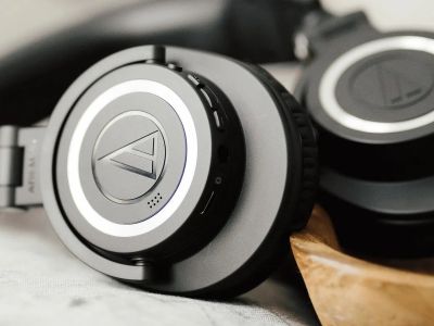 Audio-Technica ATH-M50xBT2:    50  