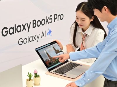  Samsung Galaxy Book5 Pro:    AMOLED-