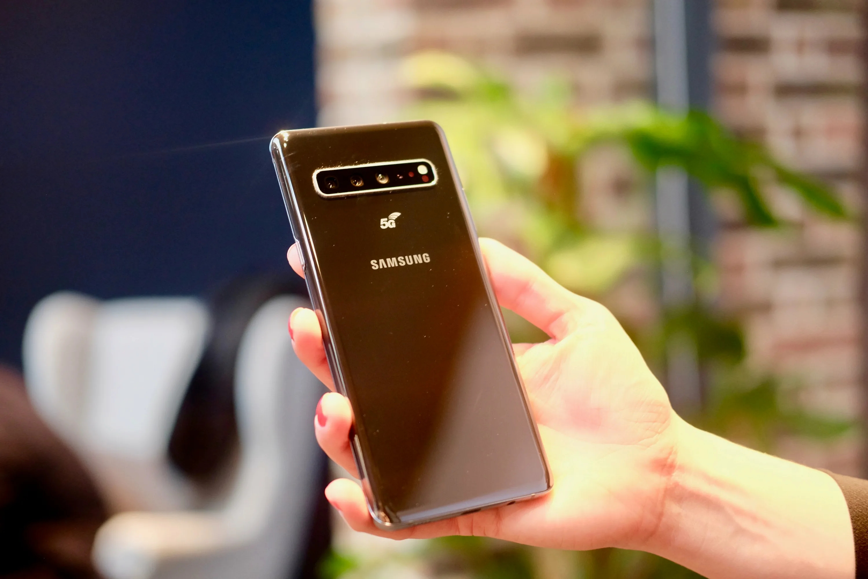 Samsung прекратила поддержку серии Galaxy S10. За одним исключением - 4PDA