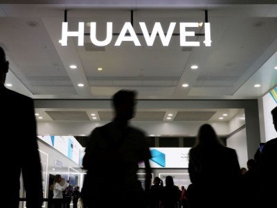 HUAWEI      