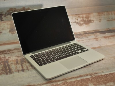 Apple    MacBook    