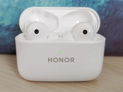  MWC 2022 Honor      Magic 4  EarBuds 3