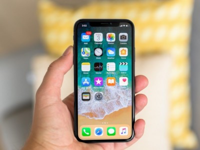    Ali: Apple iPhone X  $699