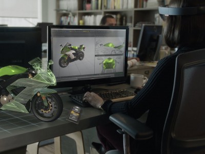  Microsoft HoloLens  