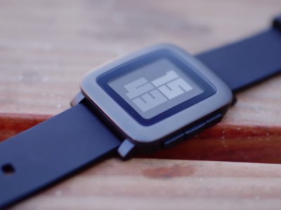 Pebble      Apple  Google