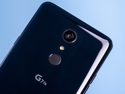  LG G7 fit: , , 